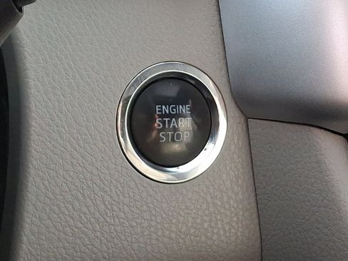 Used 2018 Toyota Highlander XLE w/ Protection Package #3 image 23