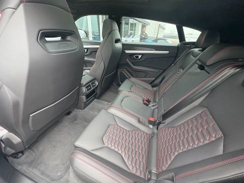 Used 2020 Lamborghini Urus image 9