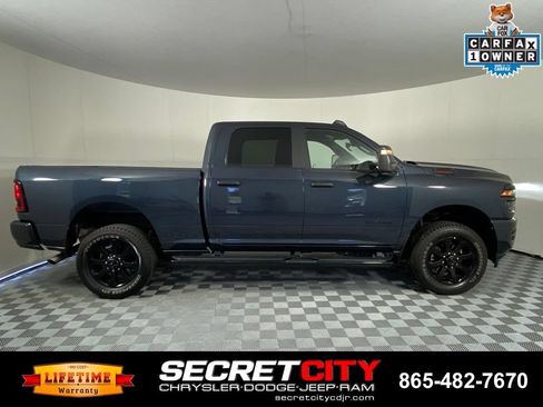 Used 2025 RAM 2500 Big Horn AWD/4WD image 8