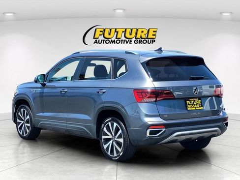 Used 2024 Volkswagen Taos SE FWD image 6