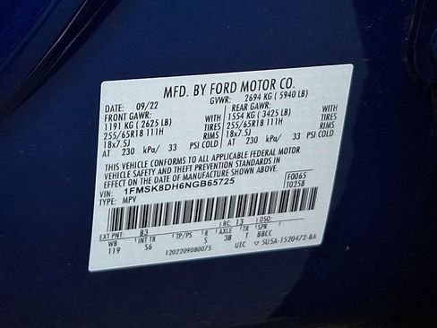 Used 2022 Ford Explorer XLT w/ Equipment Group 202A AWD/4WD image 27