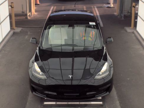 Used 2023 Tesla Model 3 Performance AWD/4WD image 2