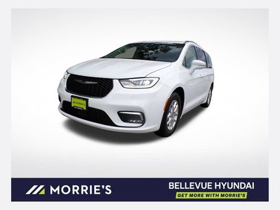 Used 2022 Chrysler Pacifica Touring-L