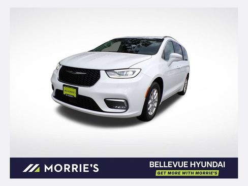 Used 2022 Chrysler Pacifica Touring-L FWD image 1
