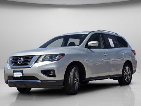 Used 2020 Nissan Pathfinder SL AWD/4WD image 16