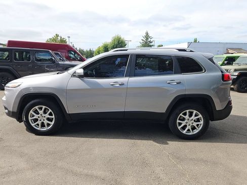 Used 2014 Jeep Cherokee Latitude AWD/4WD image 4