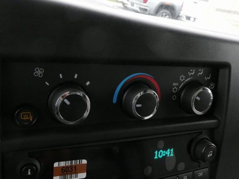 New 2025 GMC Savana 3500 w/ Driver Convenience Package RWD image 18