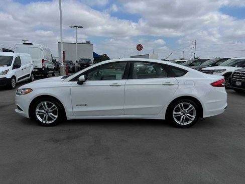 Certified 2018 Ford Fusion S image 2