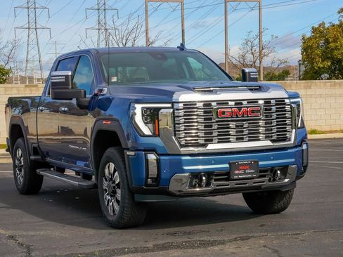 New 2025 GMC Sierra 2500 Denali w/ Technology Package image 5