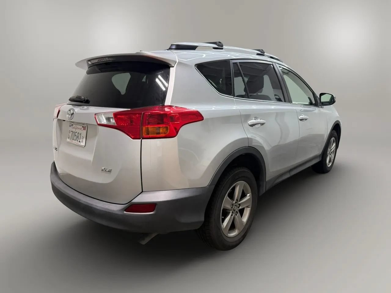 Used 2015 Toyota RAV4 XLE FWD image 10