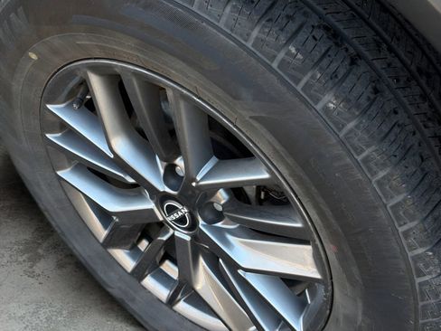 Used 2023 Nissan Rogue S image 10