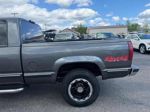 Used 2000 Chevrolet Silverado 2500 4x4 Extended Cab image 7