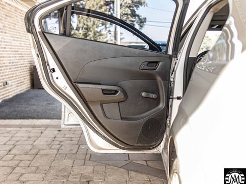 Used 2017 Chevrolet Sonic LS image 28