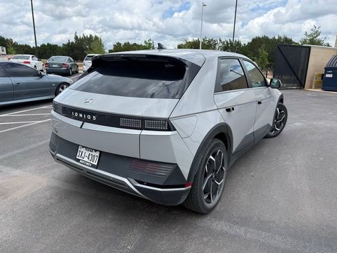 Used 2023 Hyundai Ioniq 5 SEL image 4