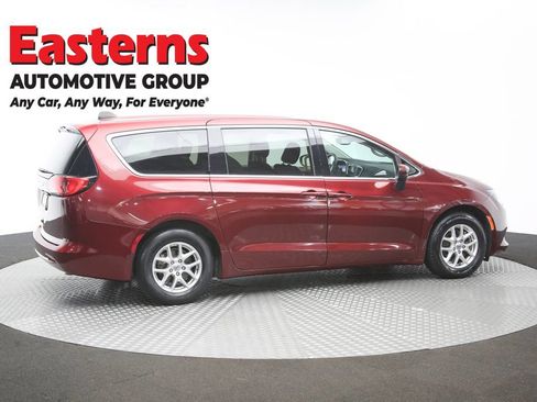 Used 2023 Chrysler Voyager LX FWD image 39
