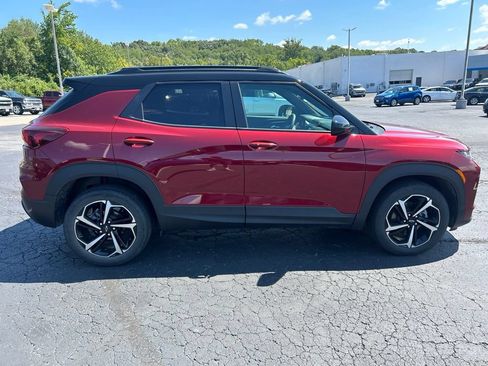Used 2022 Chevrolet TrailBlazer RS w/ Sun and Liftgate Package AWD/4WD image 4