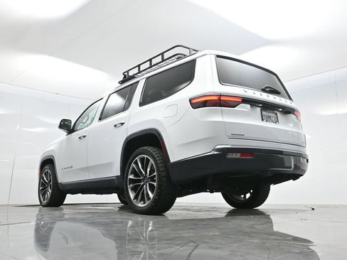 Used 2022 Jeep Wagoneer Series III w/ Premium Group I image 67