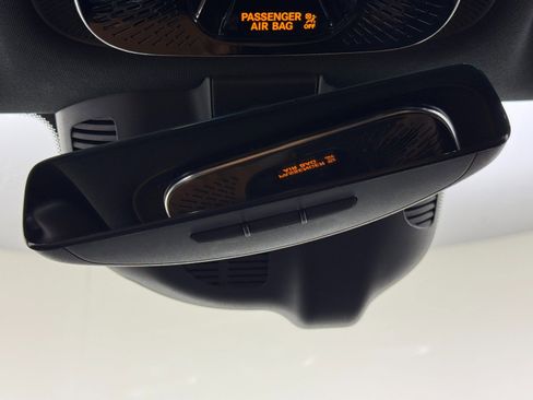 Used 2025 Mercedes-Benz C 36 AMG S image 38