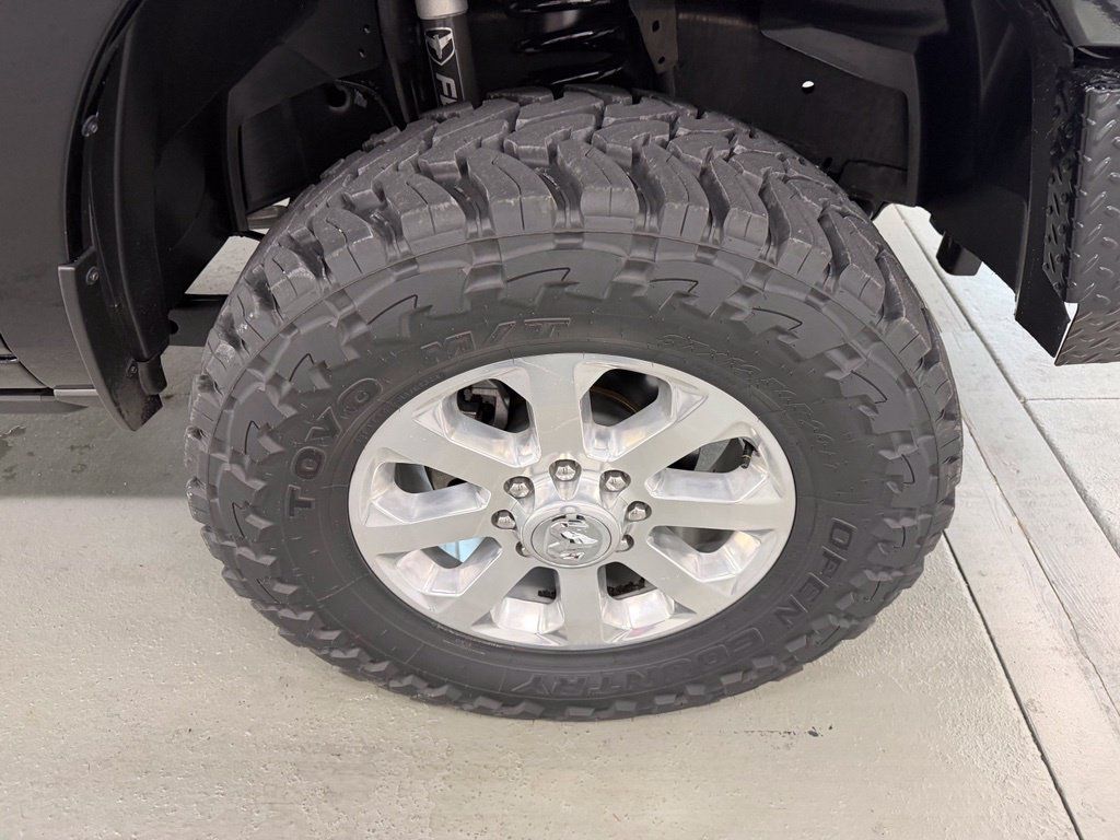 Used 2026 RAM 2500 Laramie w/ Sport Appearance Package AWD/4WD image 4