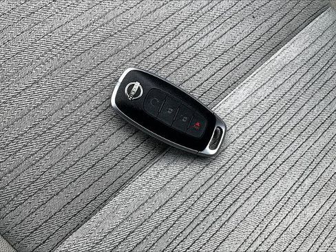 Certified 2023 Nissan Rogue SV image 29