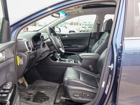 Used 2021 Kia Sportage EX w/ EX Technology Package image 7