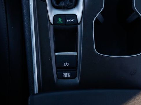 Used 2019 Honda Accord Sport image 39