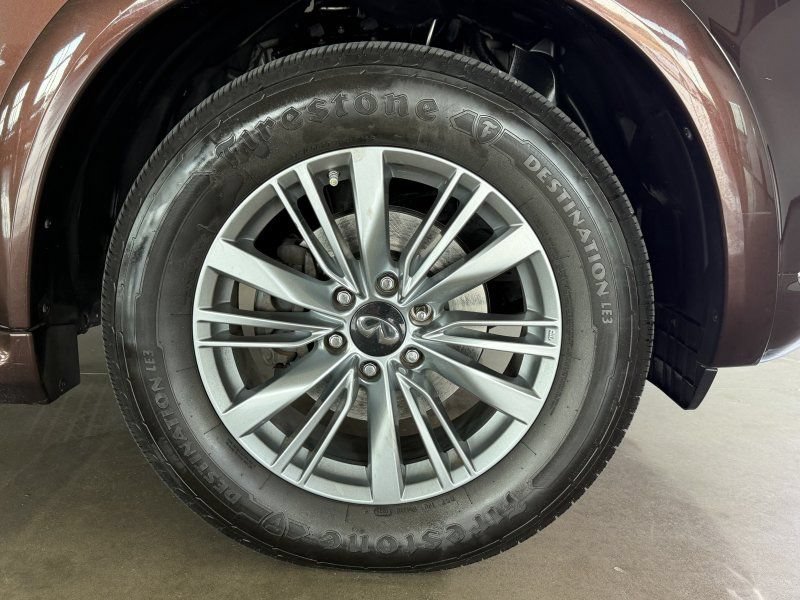 Used 2019 INFINITI QX80 Luxe AWD/4WD image 10