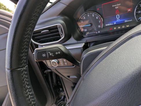 Used 2020 Ford Explorer XLT w/ Equipment Group 202A AWD/4WD image 35