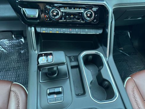 Certified 2025 GMC Sierra 1500 Denali Ultimate image 16