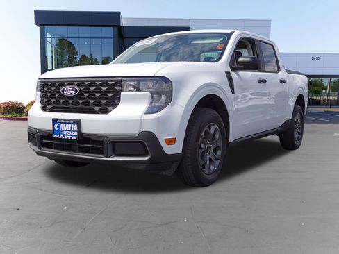 Used 2026 Ford Maverick XLT w/ Equipment Group 301A AWD/4WD image 7