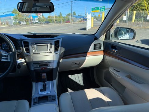 Used 2014 Subaru Outback 2.5i Limited w/ Moonroof Package image 22