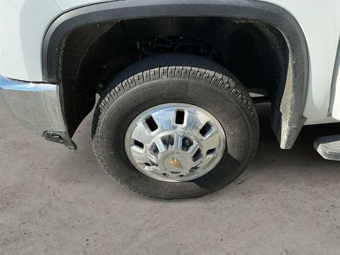 Used 2024 Chevrolet Silverado 3500 LTZ w/ LTZ Plus Package AWD/4WD image 10