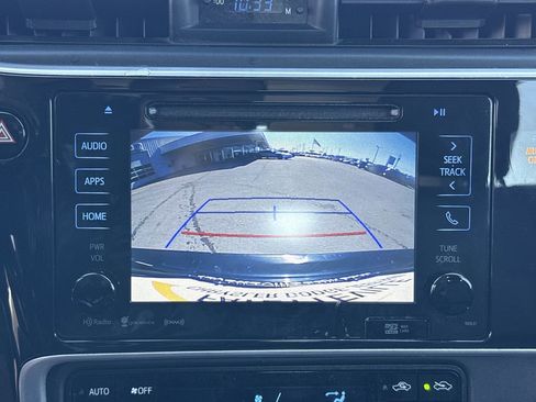 Used 2018 Toyota Corolla XSE image 34