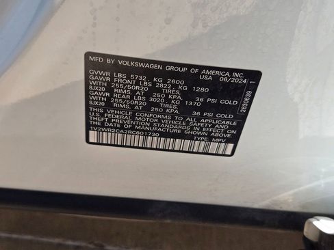 Used 2024 Volkswagen Atlas SE FWD image 22