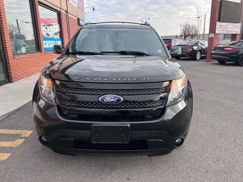 Used 2018 Ford Explorer Sport w/ Equipment Group 401A image 2