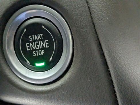 Certified 2023 GMC Yukon XL SLT image 24