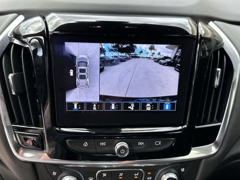 Certified 2023 Chevrolet Traverse High Country AWD/4WD image 25