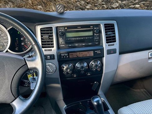 Used 2008 Toyota 4Runner SR5 image 6