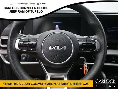Used 2024 Kia Sportage LX image 13