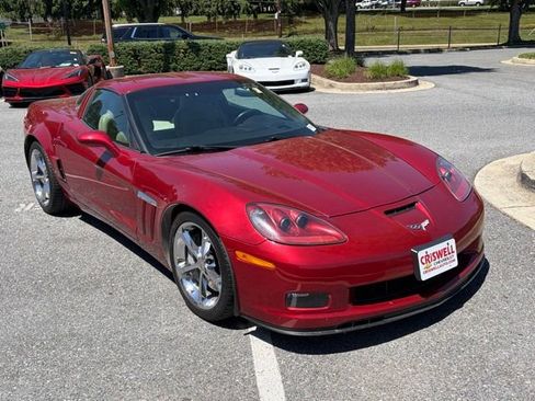 Used 2013 Chevrolet Corvette Grand Sport w/ 3LT Preferred Equipment Group RWD image 2