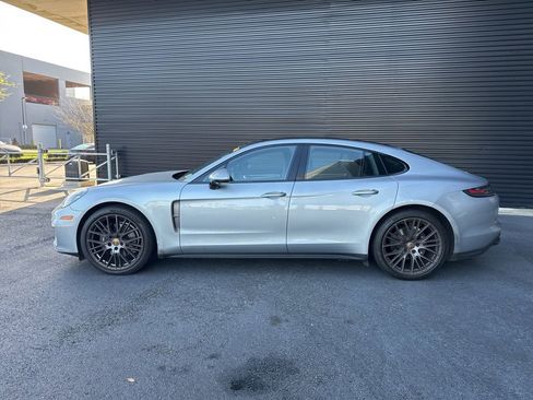 Certified 2023 Porsche Panamera 4 image 2