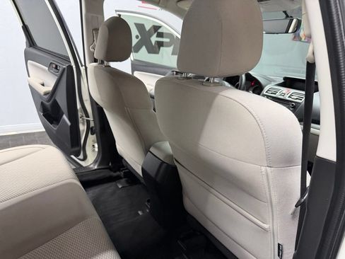 Used 2018 Subaru Forester 2.5i AWD/4WD image 42