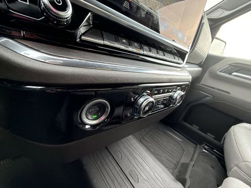 Used 2024 GMC Sierra 1500 SLT image 23