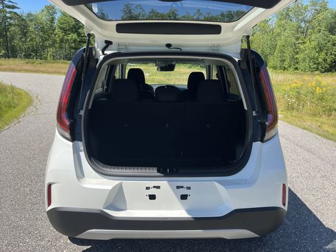 New 2025 Kia Soul LX image 16