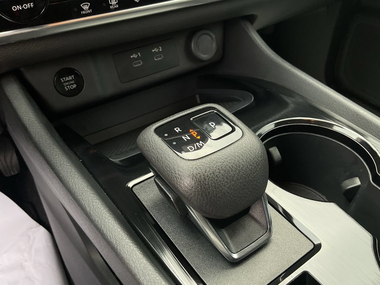 Used 2025 Nissan Rogue SV FWD image 25
