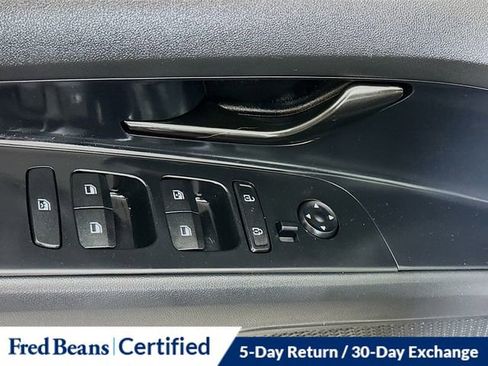 Certified 2025 Hyundai Elantra Sport image 19