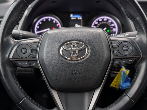 Used 2021 Toyota Camry SE image 21