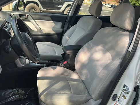 Used 2016 Subaru Forester 2.5i Premium AWD/4WD image 14