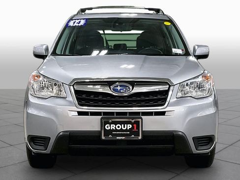 Used 2014 Subaru Forester 2.5i Premium w/ All-Weather Package AWD/4WD image 4