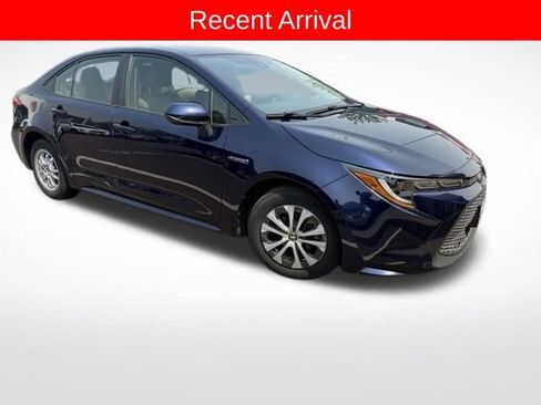 Used 2021 Toyota Corolla LE FWD image 1